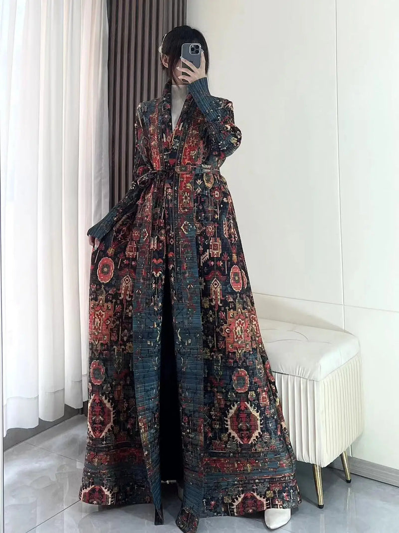 Elegant Long Trench Coat with Pleats Spring Summer 2024 New Fashionable Robe Jacket Cape Print Impassive Eye Catching Keep Short