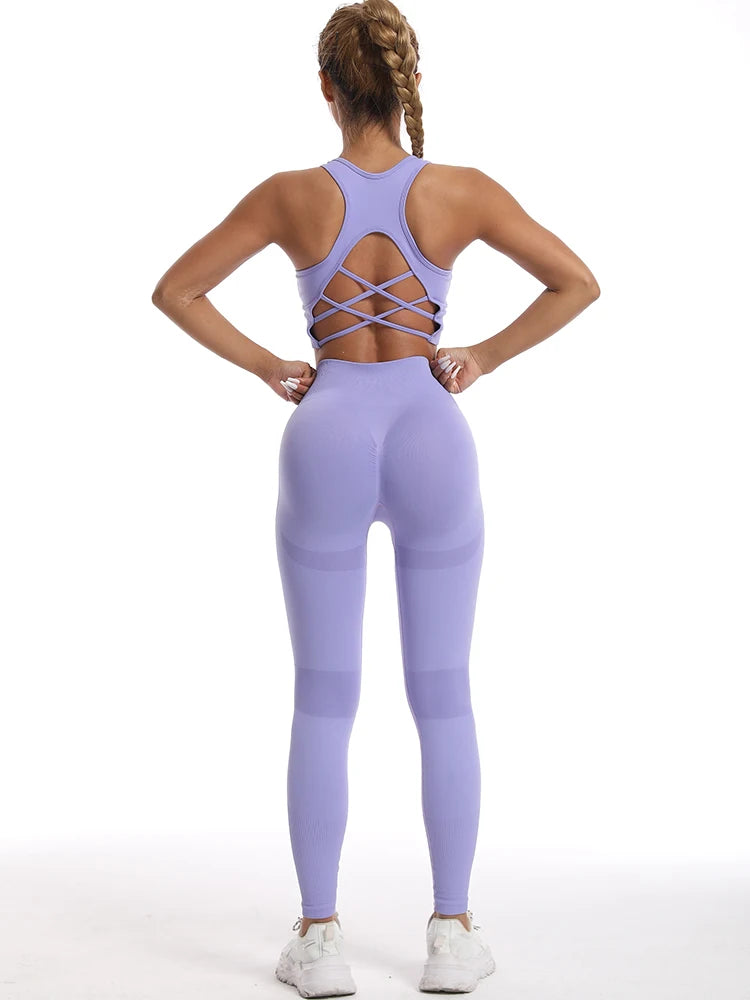 Seamless Women's Tracksuit for Fitness Yoga Sportswear Set with High Waist Leggings and Sports Bra Perfect for Gym Workouts