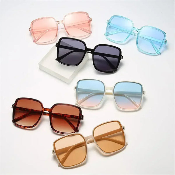 Retro Vintage Square Sunglasses for Women with Gradient Lens Oversized Clear Lens Sun Glasses Black White Female Clear Lens Square Sunglasses