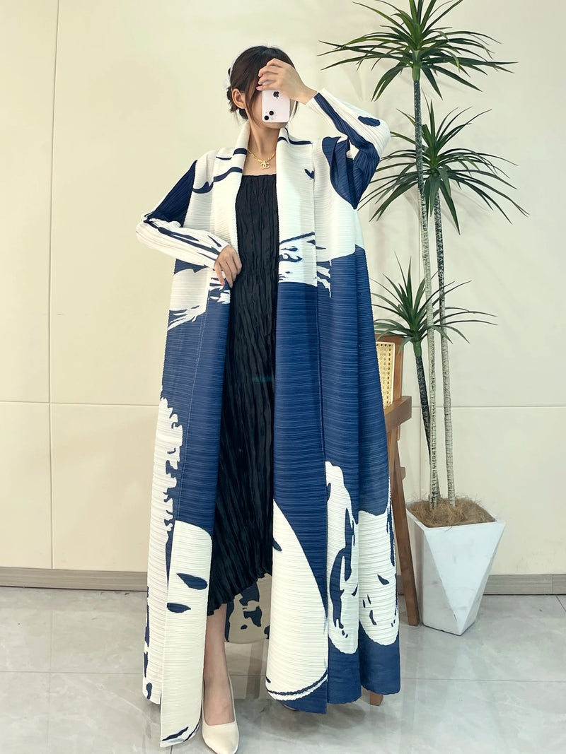 Elegant Long Trench Coat with Pleats Spring Summer 2024 New Fashionable Robe Jacket Cape Print Impassive Eye Catching Keep Short