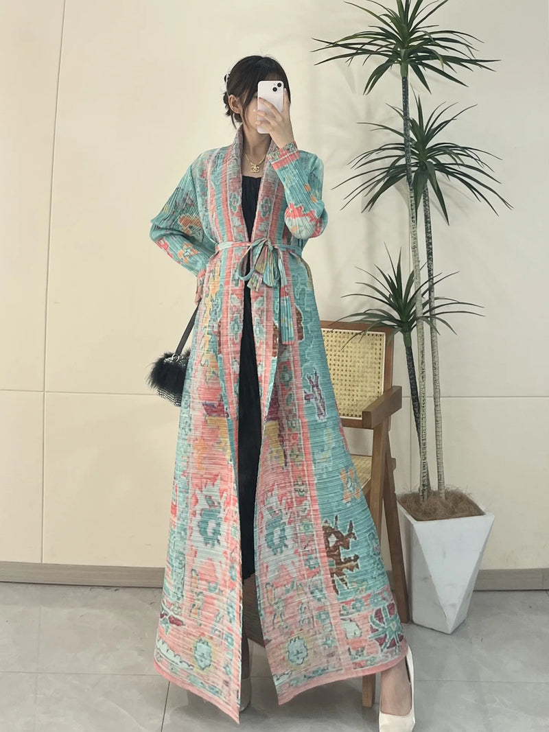 Elegant Long Trench Coat with Pleats Spring Summer 2024 New Fashionable Robe Jacket Cape Print Impassive Eye Catching Keep Short